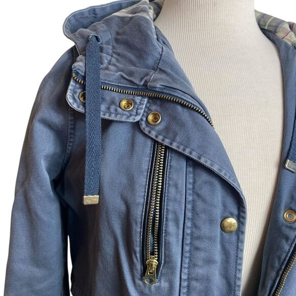 TopShop 6 “Wilbert “ parka blue zipper plus snaps ,pockets
Hooded - Picture 2 of 11